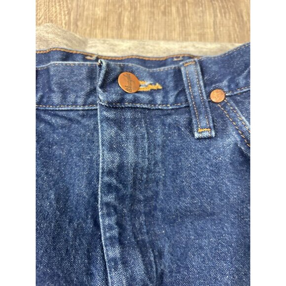 Wrangler Jeans Women's Size 32 Straight Leg Outdoor Denim Blue - Picture 2 of 8
